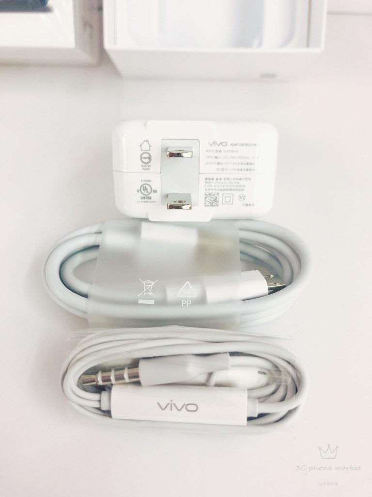 VIVO Y17 充電頭、充電線、耳機